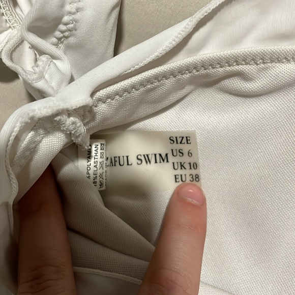 Zaful bandeau swim top with sleeves - Picture 4 of 5